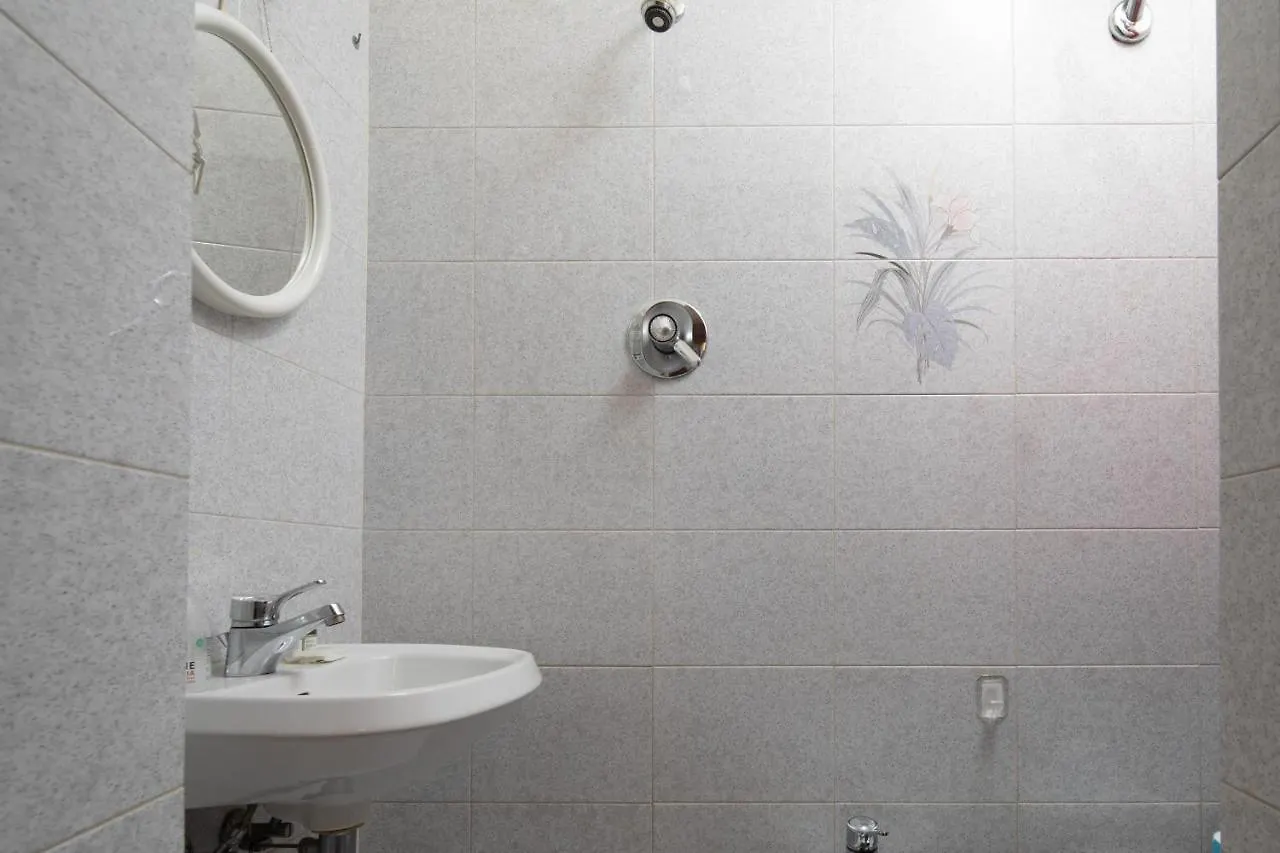 Oltrarno Garden Apartment Florence Italy